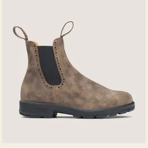 Blundstone high rise ankle boots